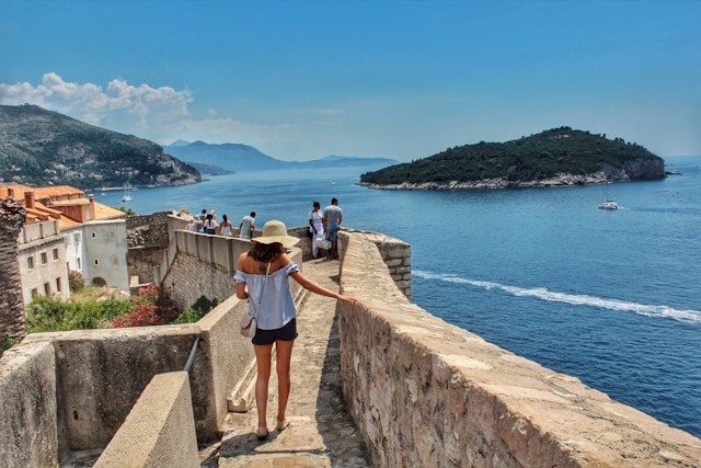 5-sommerdestinationer-for-singler